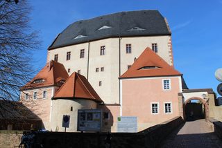 Vorderschloss mit Kassenhaus und Zwinger Vorderschloss mit Kassenhaus und Zwinger